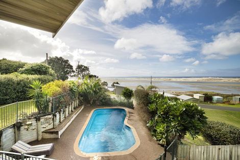 Photo of property in 4 Lincoln Street, Mangawhai Heads, Mangawhai, 0505