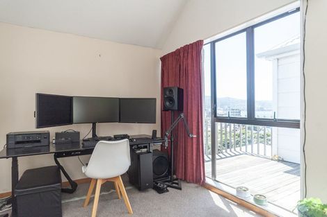 Photo of property in 9/2 Hood Street, Mount Victoria, Wellington, 6011