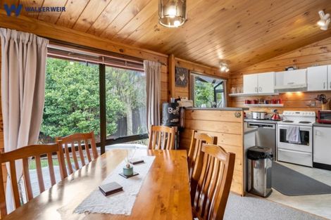 Photo of property in 3 St Annes Crescent, Wattle Downs, Auckland, 2103