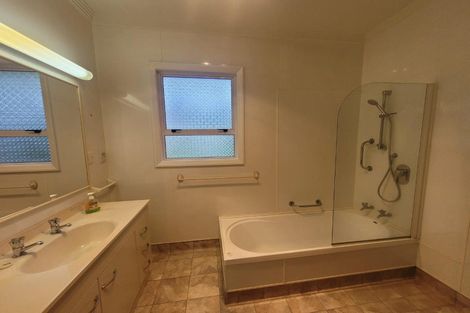 Photo of property in 31 Gaine Street, New Plymouth, 4310