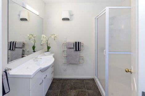 Photo of property in 2/37 Avonhead Road, Avonhead, Christchurch, 8042