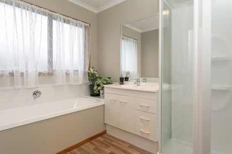 Photo of property in 20 The Grove, Nukuhau, Taupo, 3330