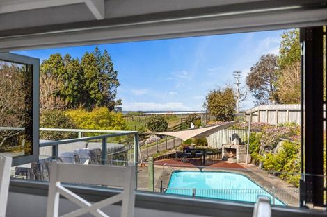 Photo of property in 213 Kauri Point Road, Tahawai, Katikati, 3170