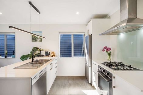 Photo of property in 9 Katipo Road, Takanini, 2112