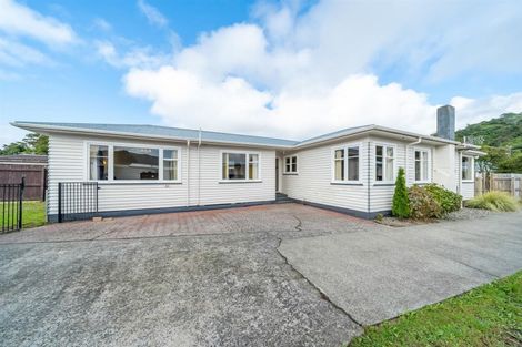 Photo of property in 70 Westminster Road, Wainuiomata, Lower Hutt, 5014