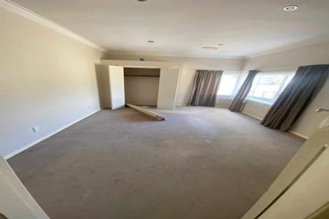 Photo of property in 22 Hampton Hill Road, Tawa, Wellington, 5028