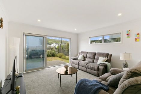 Photo of property in 26 Bluff Road, Kenepuru, Porirua, 5022