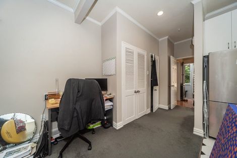 Photo of property in 1/126 The Parade, Island Bay, Wellington, 6023
