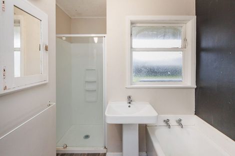 Photo of property in 8 Hurley Place, Awapuni, Palmerston North, 4412