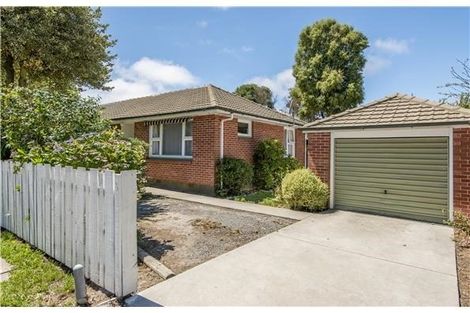Photo of property in 2/46 Clyde Road, Ilam, Christchurch, 8041