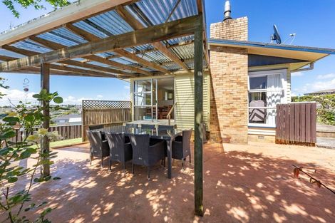 Photo of property in 15 Pasteur Place, New Windsor, Auckland, 0600