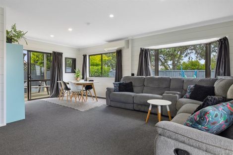 Photo of property in 49 Topaz Drive, Papamoa Beach, Papamoa, 3118