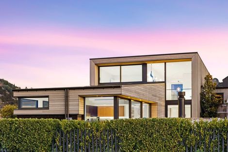 Photo of property in 37 Mount Nicholas Avenue, Wanaka, 9305