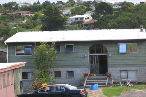 Photo of property in 1/29 Philson Terrace, Browns Bay, Auckland, 0630