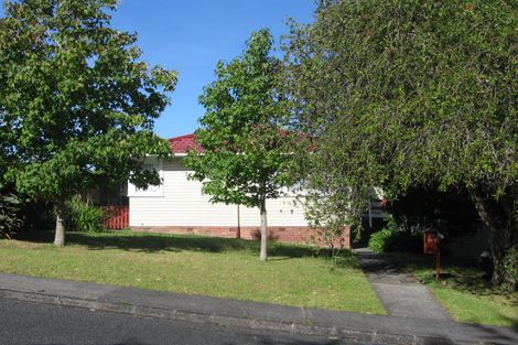 Photo of property in 27 Agincourt Street, Glenfield, Auckland, 0629