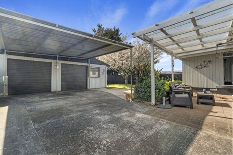 Photo of property in 74 Oakfield Crescent, Pukete, Hamilton, 3200
