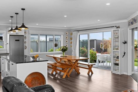 Photo of property in 10 Pelorus Avenue, Poraiti, Napier, 4112