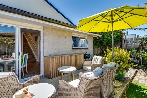 Photo of property in 3/30 Meeanee Quay, Westshore, Napier, 4110