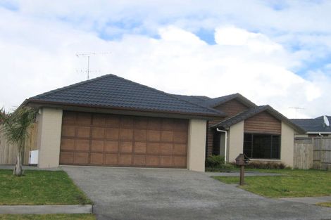 Photo of property in 8 Walter Haddrell Crescent, Flat Bush, Auckland, 2016
