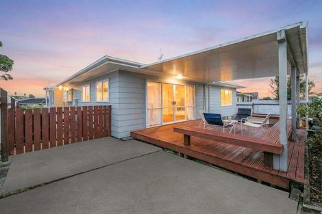 Photo of property in 11 Caserta Place, Clover Park, Auckland, 2023
