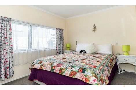 Photo of property in 5-5a Rugby Street, Waimate, 7924