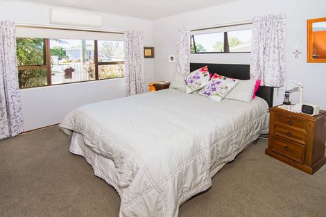 Photo of property in 3 Gordon Street, Lansdowne, Masterton, 5810