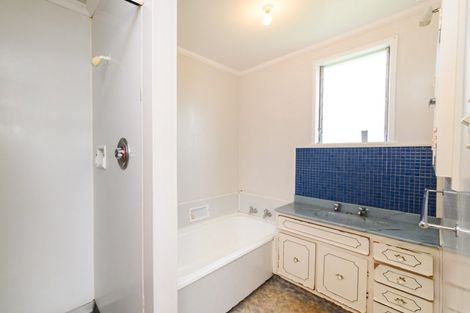 Photo of property in 2 Ajax Place, Highbury, Palmerston North, 4412