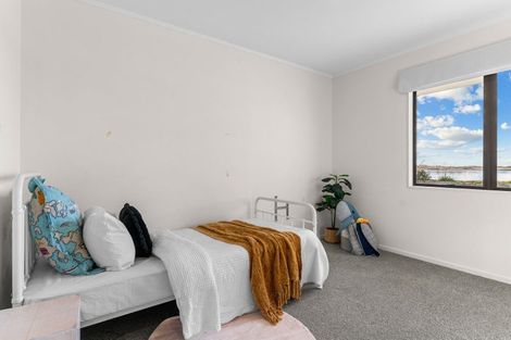 Photo of property in 43 Lincoln Street, Mangawhai Heads, Mangawhai, 0505