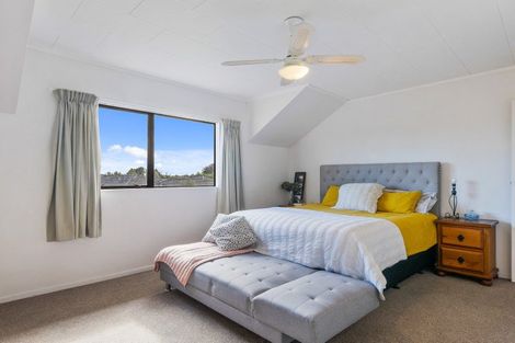 Photo of property in 18 Homewood Avenue, Levin, 5510