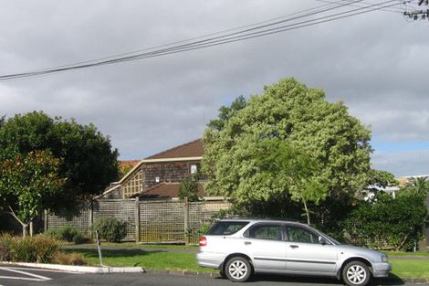 Photo of property in 2a Temple Street, Meadowbank, Auckland, 1072