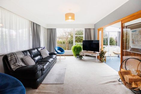 Photo of property in 10 Nairn Crescent, Awapuni, Palmerston North, 4412