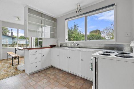 Photo of property in 6a Tait Place, Carterton, 5713