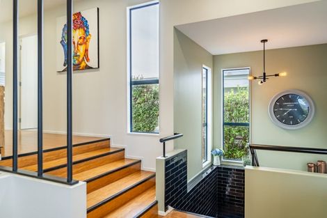 Photo of property in 11 Corlett Road, Plimmerton, Porirua, 5026