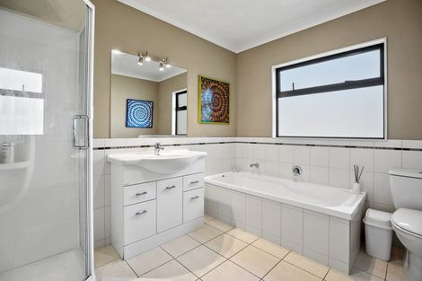 Photo of property in 2/42 Enderley Avenue, Enderley, Hamilton, 3214