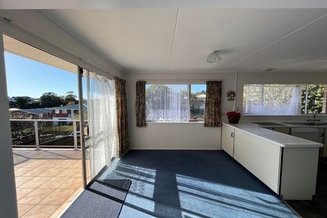 Photo of property in 16 Carlton Terrace, Westown, New Plymouth, 4310