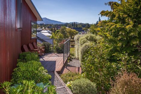 Photo of property in 43 Saint James Avenue, Hanmer Springs, 7334