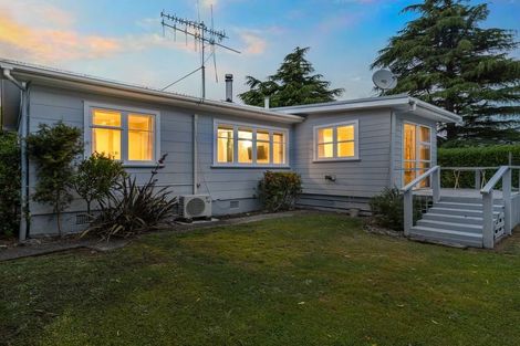Photo of property in 69 Bartholomew Road, Levin, 5510