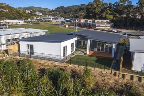 Photo of property in 9 Breakwater Way, Whitby, Porirua, 5024