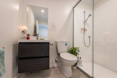 Photo of property in 18 Kauamo Close, Waiwhetu, Lower Hutt, 5010