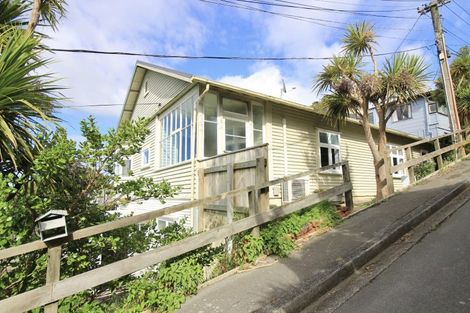 Photo of property in 65 Roseneath Terrace, Roseneath, Wellington, 6011
