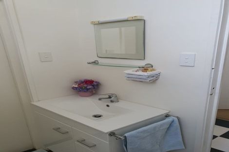 Photo of property in 44 Napier Road, Havelock North, 4130