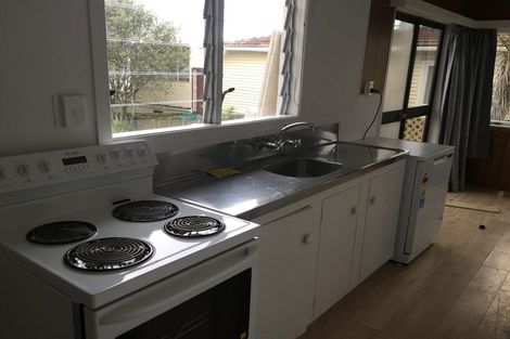 Photo of property in 62 College Road, Northcote, Auckland, 0627