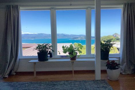 Photo of property in 72 Lohia Street, Khandallah, Wellington, 6035