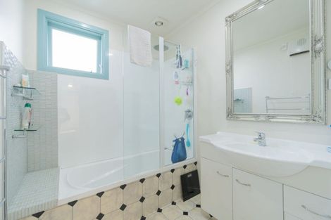 Photo of property in 44 Mackinnon Loop, Te Anau, 9600