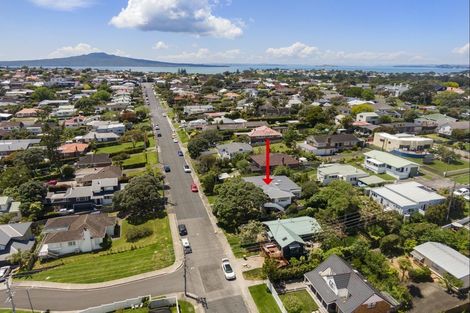 Photo of property in 35 Kawerau Avenue, Devonport, Auckland, 0624