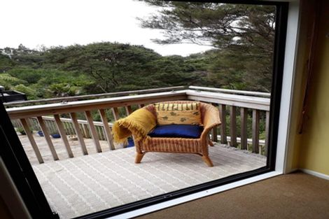 Photo of property in 666 South Titirangi Road, Titirangi, Auckland, 0604