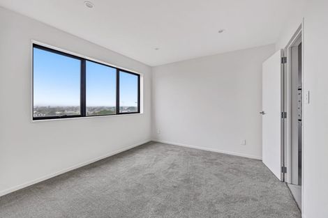 Photo of property in 9/15 Crayford Street, Avondale, Auckland, 1026