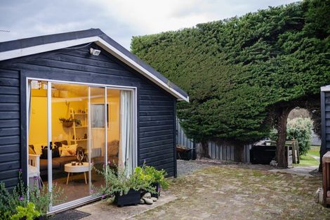 Photo of property in 7 Pearse Street, Brighton, Dunedin, 9035