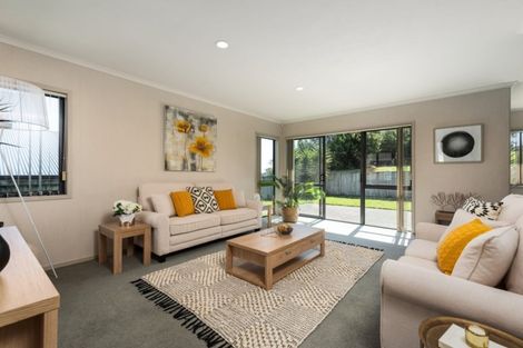 Photo of property in 53 Discovery Avenue, Welcome Bay, Tauranga, 3112