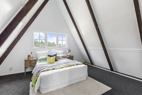 Photo of property in 1/18b Verbena Road, Birkdale, Auckland, 0626